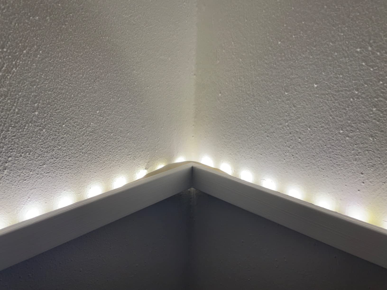 Hexim LED-19 Profil Indirekte Beleuchtung 10 Meter PU Weiß