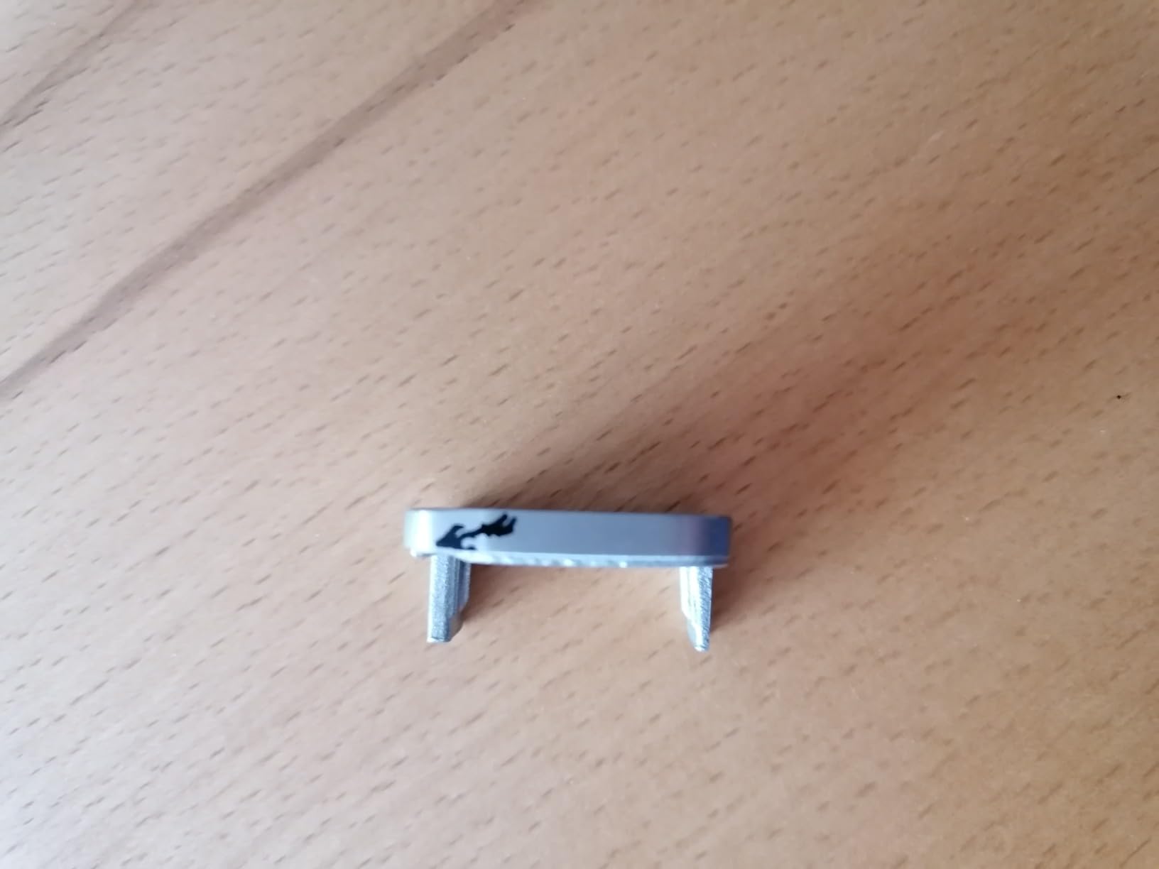PRIOstahl Glashalter 30x30x18mm Glasklemme 4 mm 4er Set V2A Flach