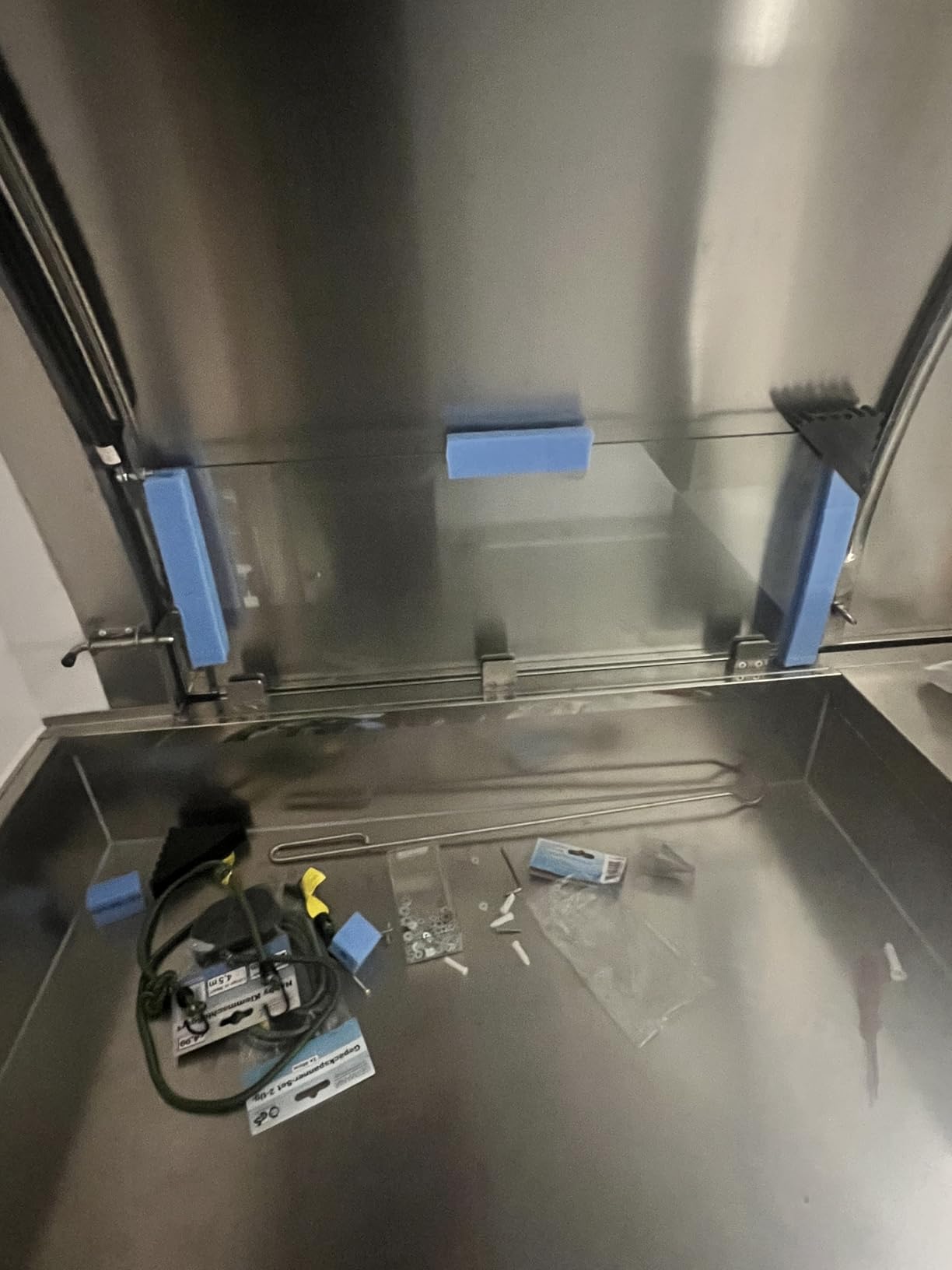 PRIOstahl Glashalter Flach 8mm Edelstahl V2A 45mm 4 Stück