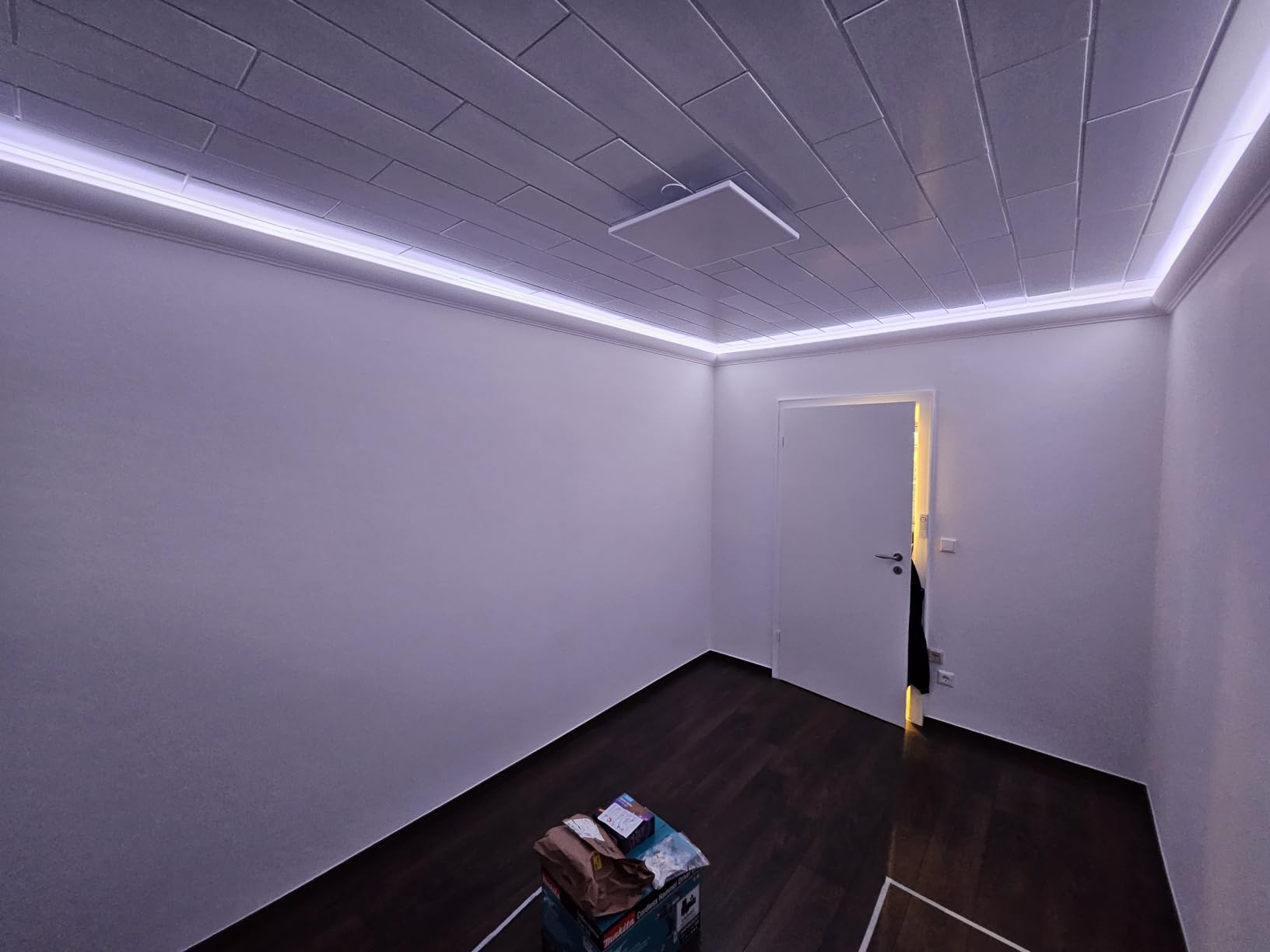 Hexim LED-19 LED Deckenleiste 10 m weiß PU