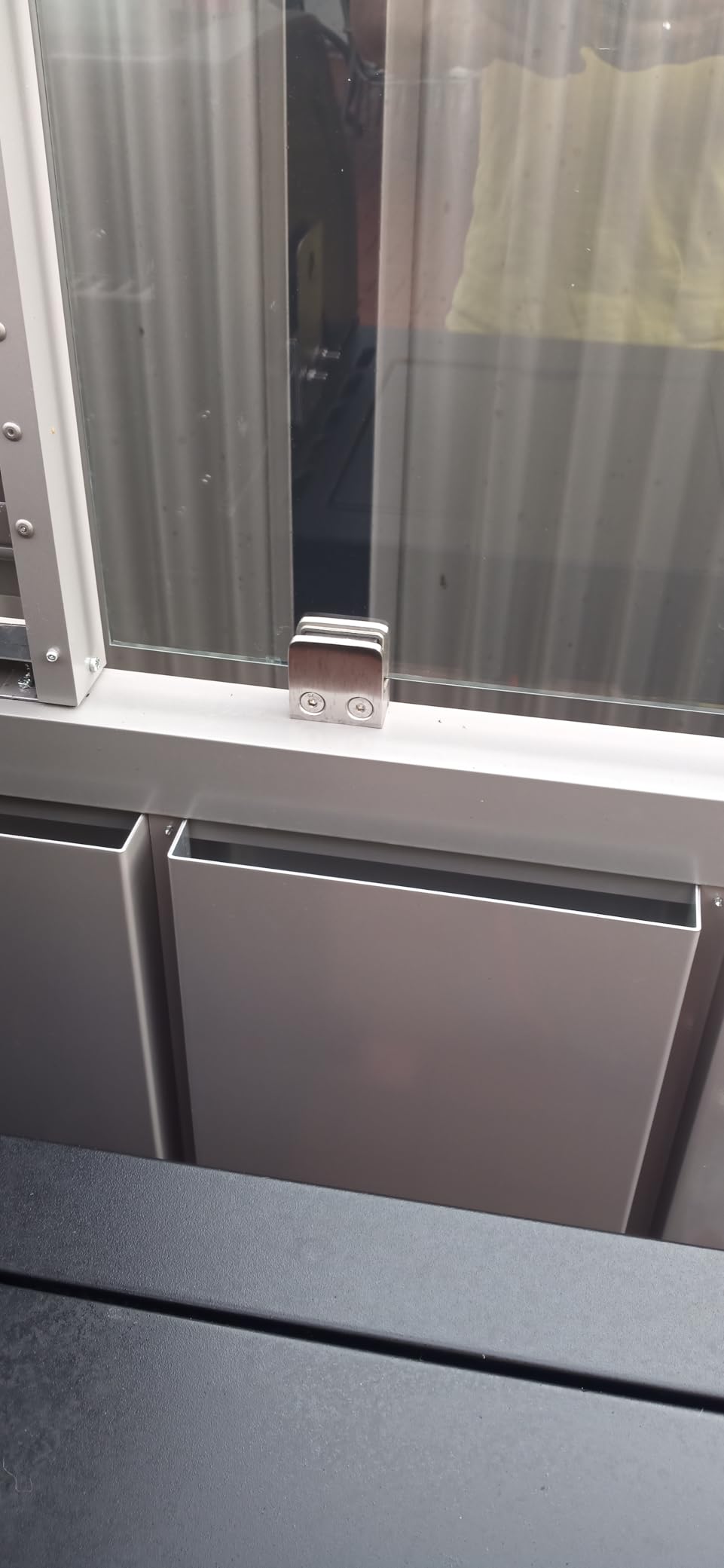 PRIOstahl Glashalter Flach 8mm Edelstahl V2A 45mm 4 Stück