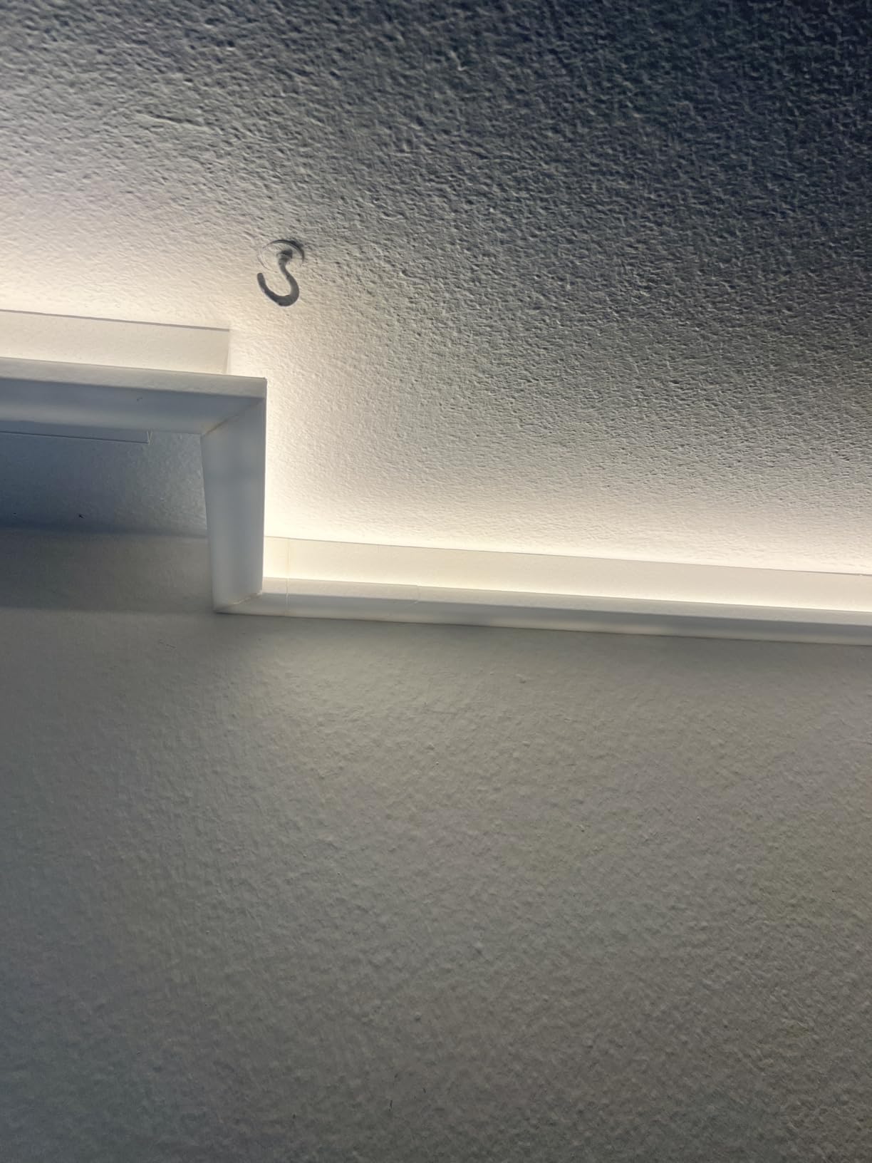 Hexim LED indirekte Beleuchtung HLED 16 10,2m 90x35mm weiß