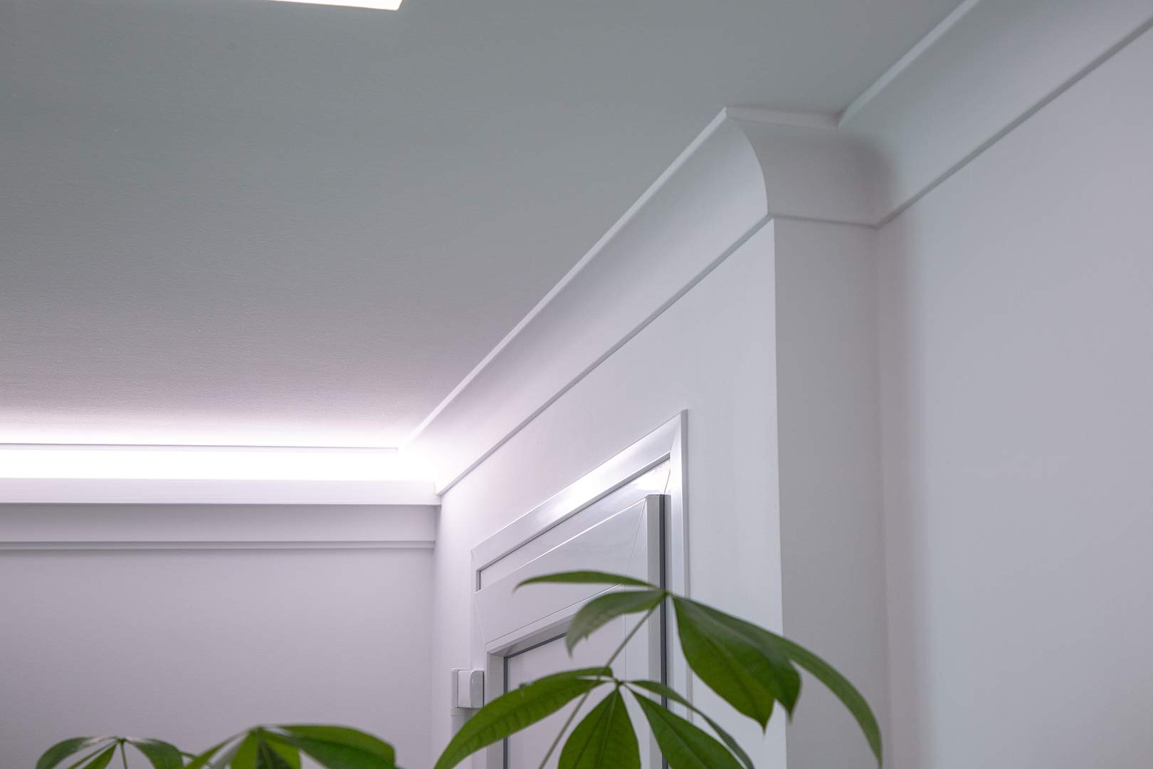 Hexim Stuckleisten E-13 75x75mm 20m Styropor XPS Deckenleisten