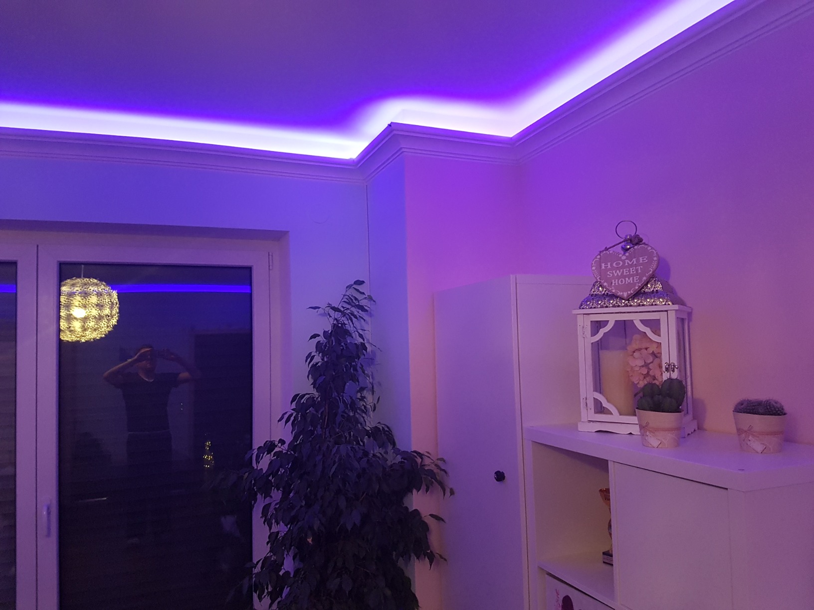 Hexim LED-10 Stuckleisten 75x45mm LED Profil PU 2m