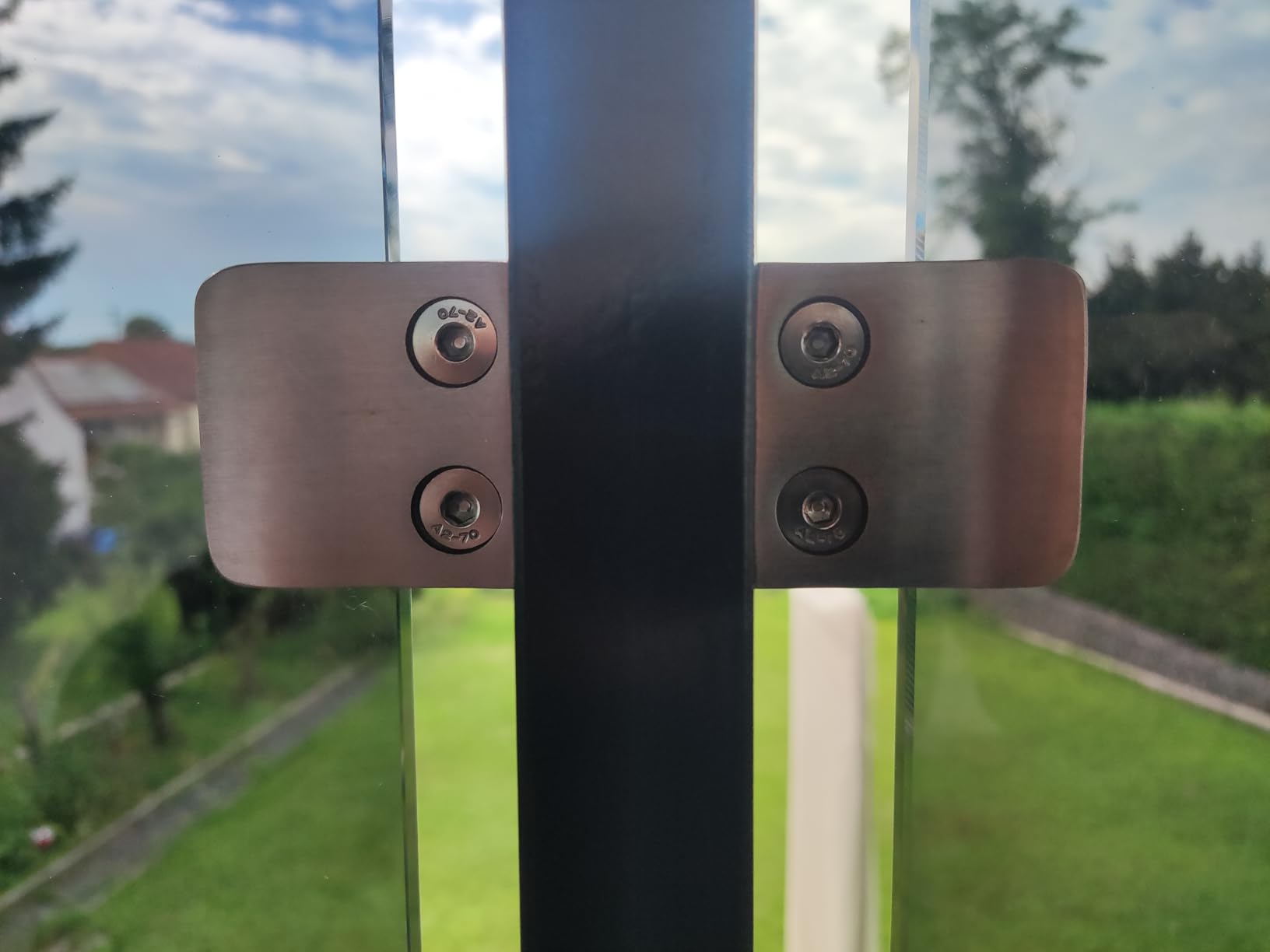 PRIOstahl Geländerbau Glashalter Flach 3mm 4 Stück V2A