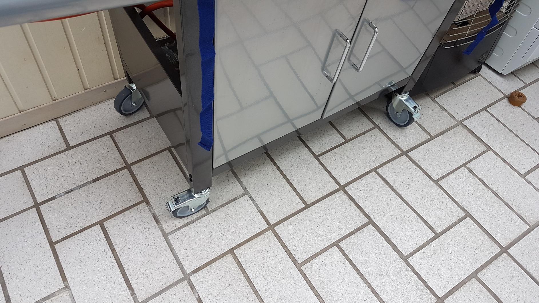 PRIOstahl Transportrollen 100mm Lenkrollen-Set 4er TPE mit Bremse