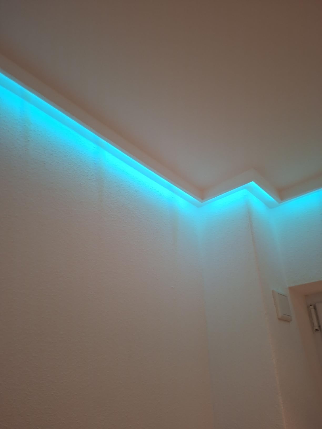Hexim LED indirekte Beleuchtung HLED 16 10,2m 90x35mm weiß