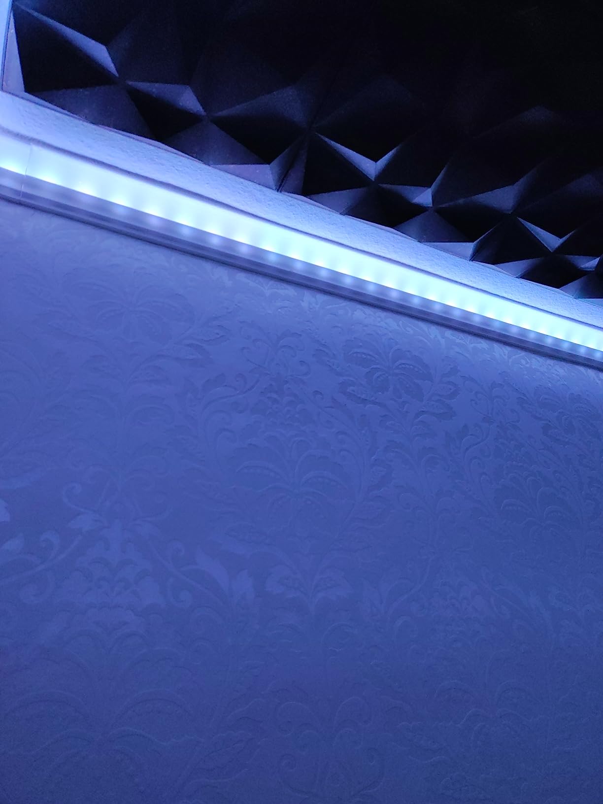 Hexim HLED 6 LED Deckenleiste 10,2 m weiß XPS