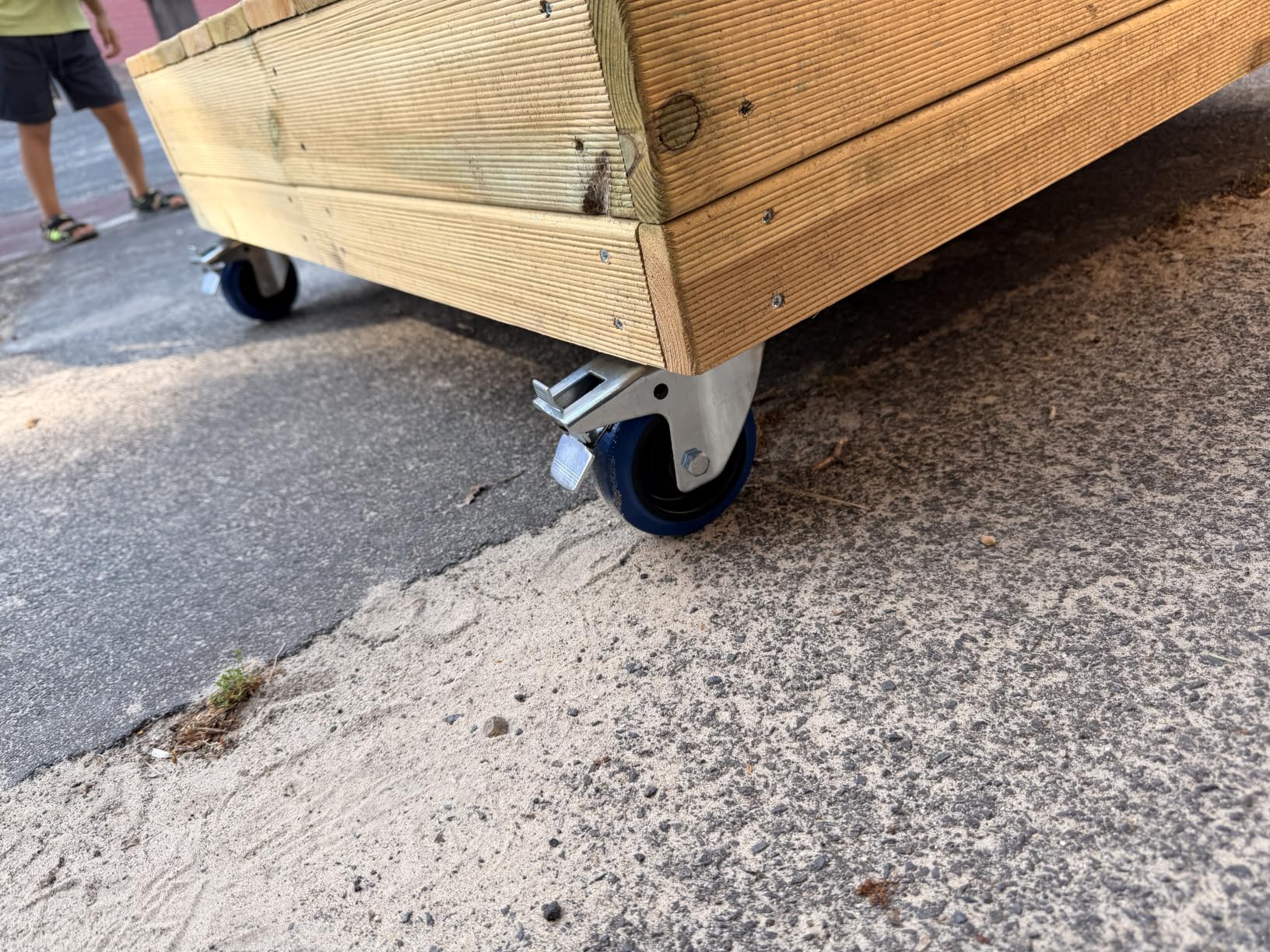 PRIOstahl Transportrollen 100mm Lenkrollen mit Bremse 4er Set Gummi
